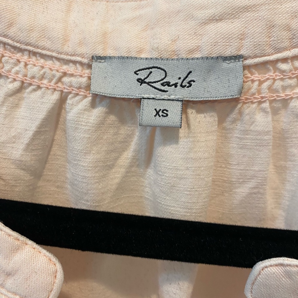 NWOT Rails Alena Split-Neck Top - Picture 10 of 11
